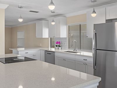 2039 Seagrape Ct