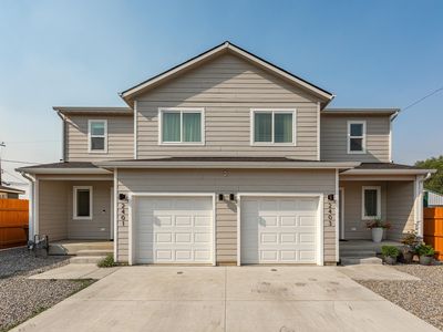 2401 E Longfellow Ave