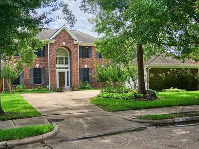 2610 Lakeside Village Dr