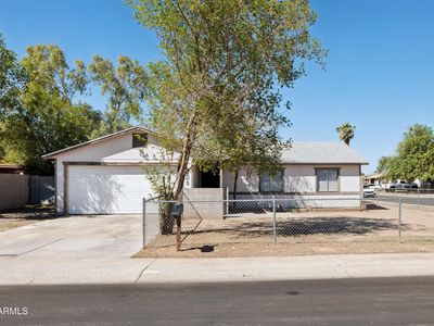 8202 W HIGHLAND Avenue