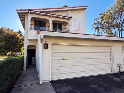 7318 Villa Del Sol Ln