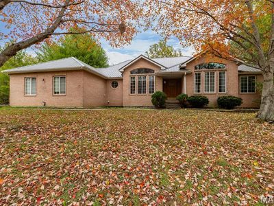 2 Deer Hollow Ln