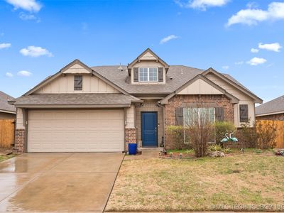 10705 N 153rd East Ave