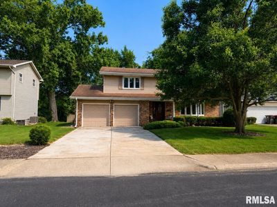 1806 W Gaylord Ave