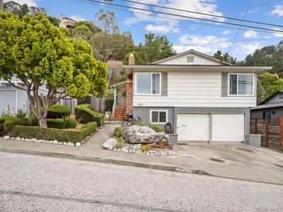 1012 Banyan Way