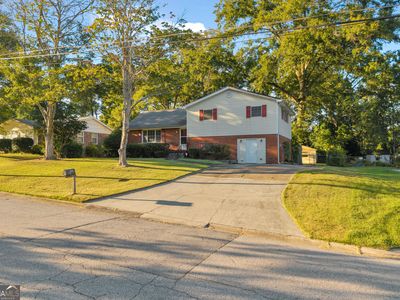 840 Sherwood Dr