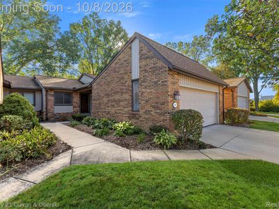 Property at 4588 Laurel Club Cir, West Bloomfield, MI