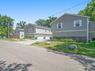 1201 Kimbark Ave