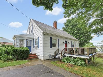 60 Newhill Ave