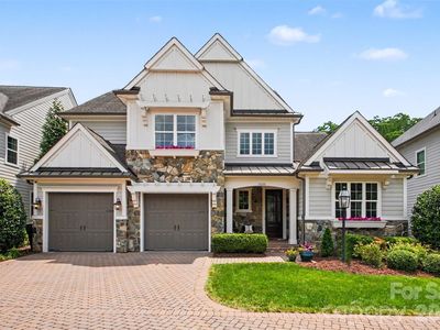 1020 N Sharon Amity Rd