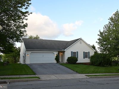 14 Lakeview Dr