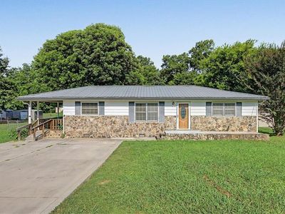 99 Meadow Ln