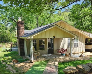 242 Skyline Cir
