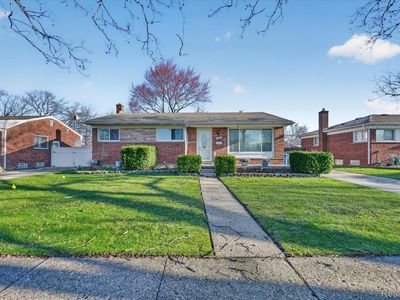 3409 Jarvis Ave