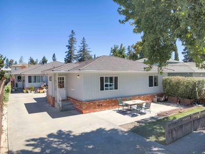 1567 Hawes Ct