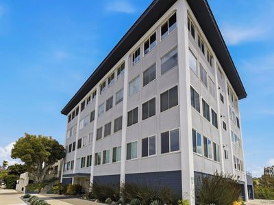 2909 1st Ave Unit 1B