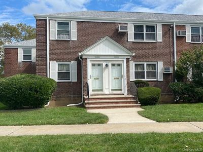 245-70 77th Crescent #C1&2
