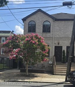 98 Purcell St