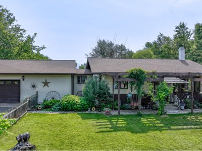 1106 N Canaday Rd