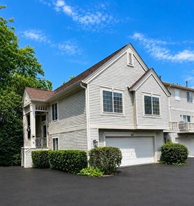 Property at 48 New Haven Dr #48, Cary, IL