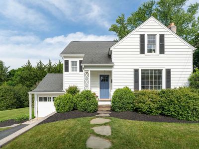 7 Taylor St