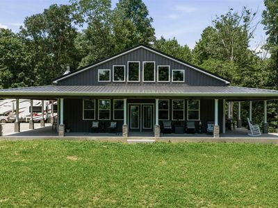 2271 Brooklyn Rd