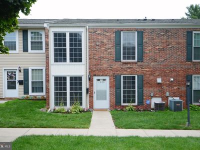 1009 Middleton Pl