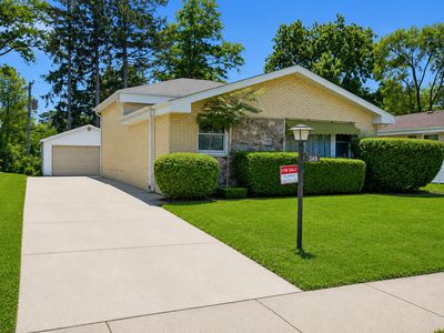 349 Elk Blvd