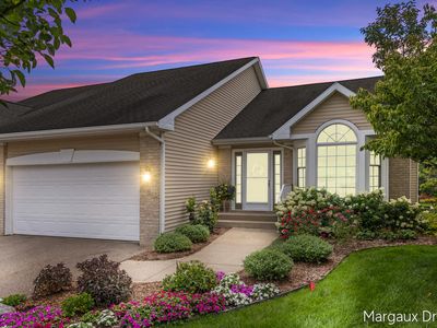 1918 Dunlin Ct NE