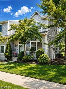 421 Chapman Ct