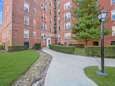 5615 Netherland Ave APT 4C