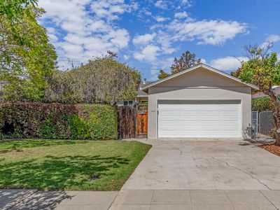 1095 W McKinley Ave