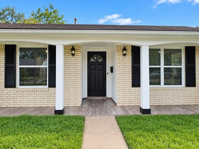 5527 Wigton Dr