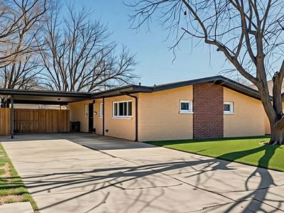 302 Meadow Dr