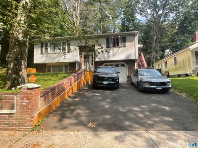 127 Laurel Road