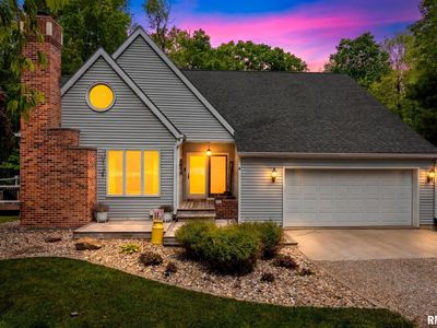 6 Sussex Ct