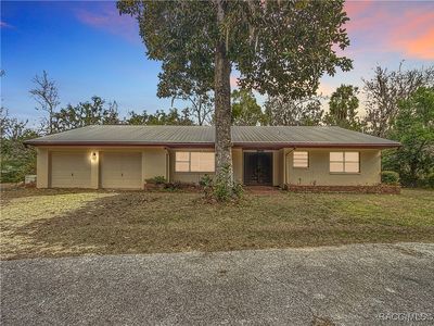 1740 N Squirrel Tree Ave