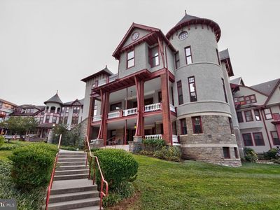 9610 Dewitt #Penthouse 102