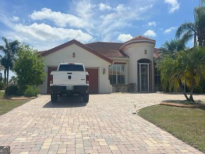 Property at 1115 Signature Dr, Sun City Center, FL