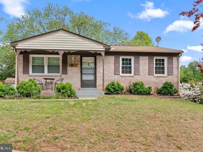 4962 Linsey Ct
