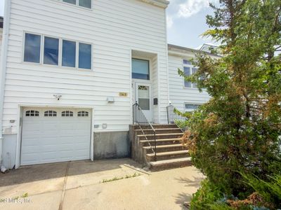 Property at 143 Hampton Grn, Staten Island, NY