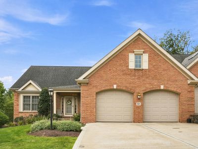 921 Red Oak Dr