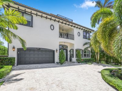 1030 Rhodes Villa Avenue