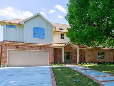 3250 Lancelot Dr