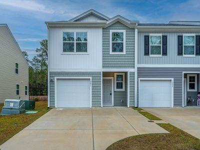 1201 Scarlett Maple St