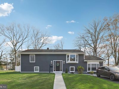 118 Darien Rd