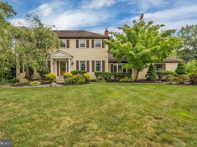 Property at 905 Knoll Ct, Moorestown, NJ