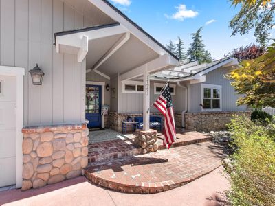 17993 Jayhawk Dr