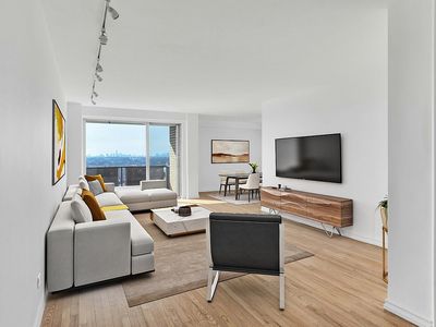 11011 Queens Blvd #19C
