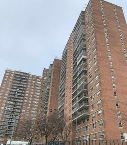 2930 W 5th St APT 23D